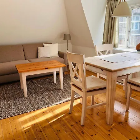 Haus-neue-liebe-wohnung-3-seegras *
